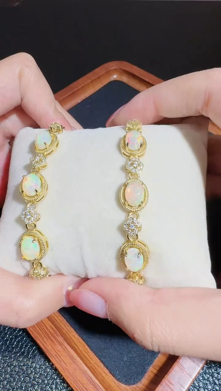 【闪购商品】欧泊手链合金多样性发货只发一件