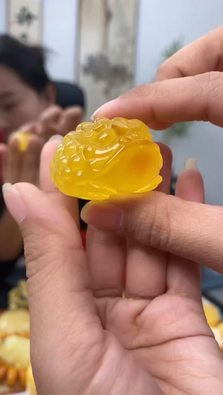 【闪购商品】琥珀裸石未镶嵌天然琥珀蜜蜡金蟾