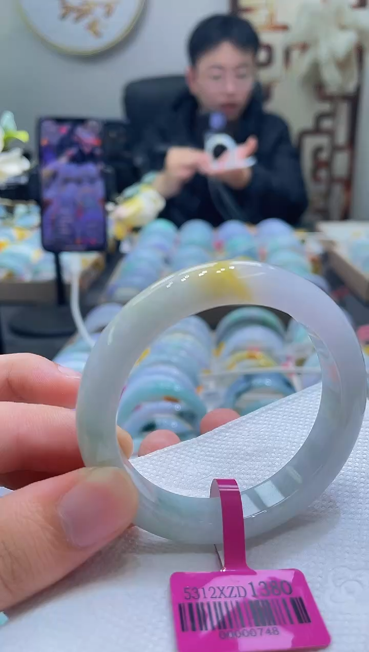 未镶嵌手镯翡翠102-52