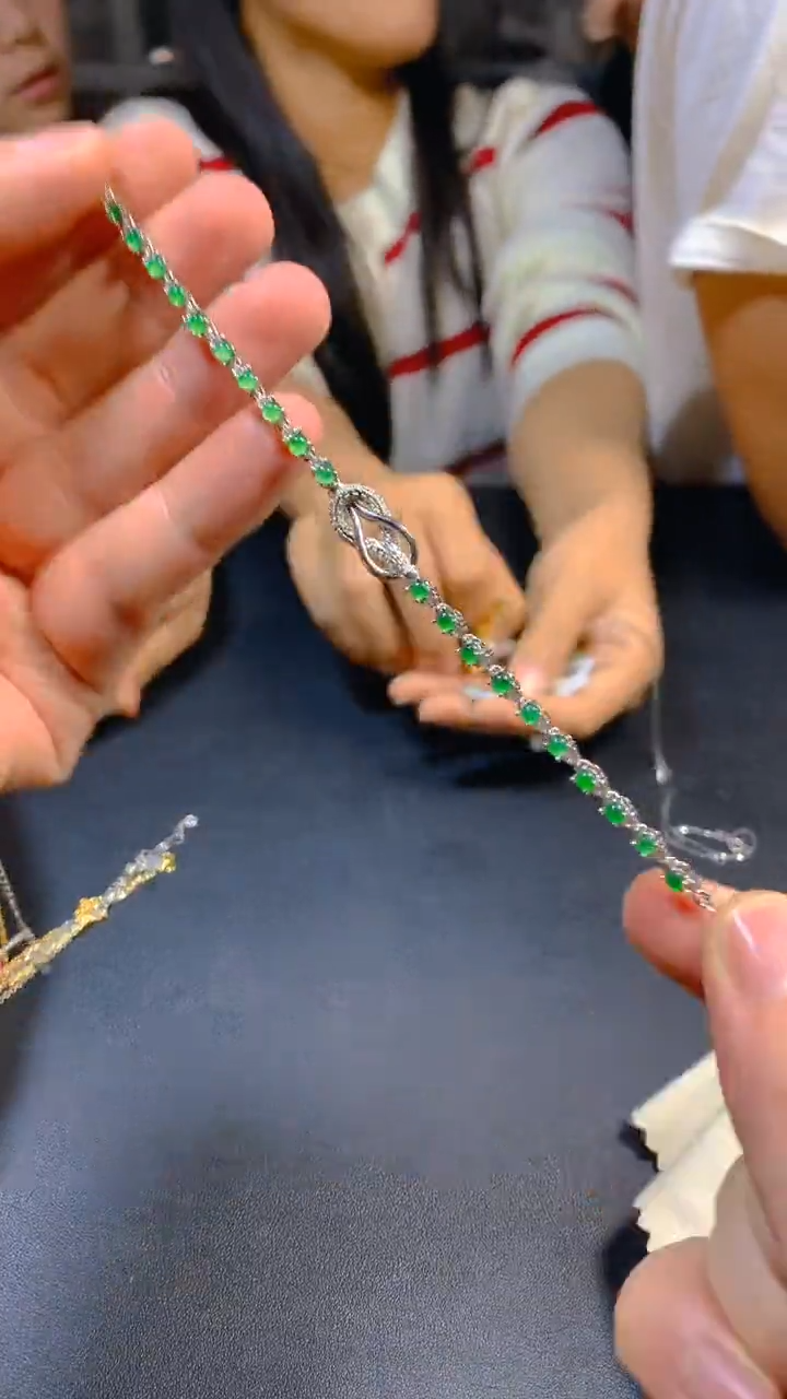 【闪购商品】翡翠手链未镶嵌0883960024多样性发一