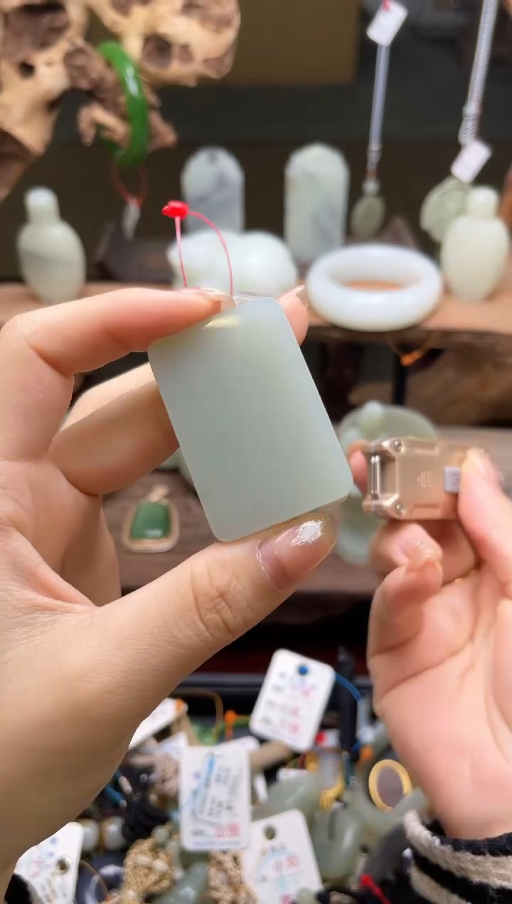 【闪购商品】和田玉吊坠未镶嵌且末青白  光面无事牌9007431