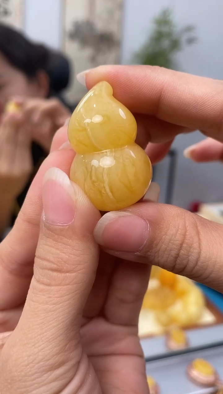 【闪购商品】琥珀裸石未镶嵌天然琥珀蜜蜡葫芦