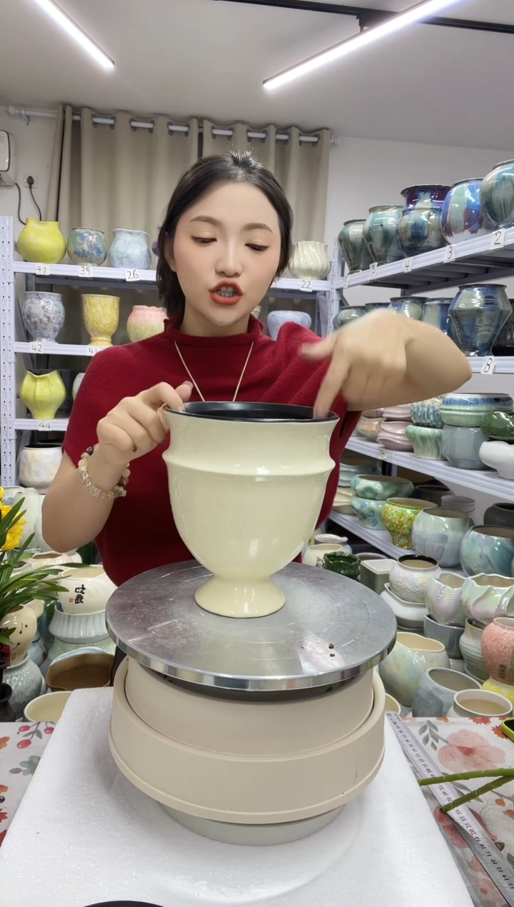 12.11【花盆链接】  高 ：20 口:15