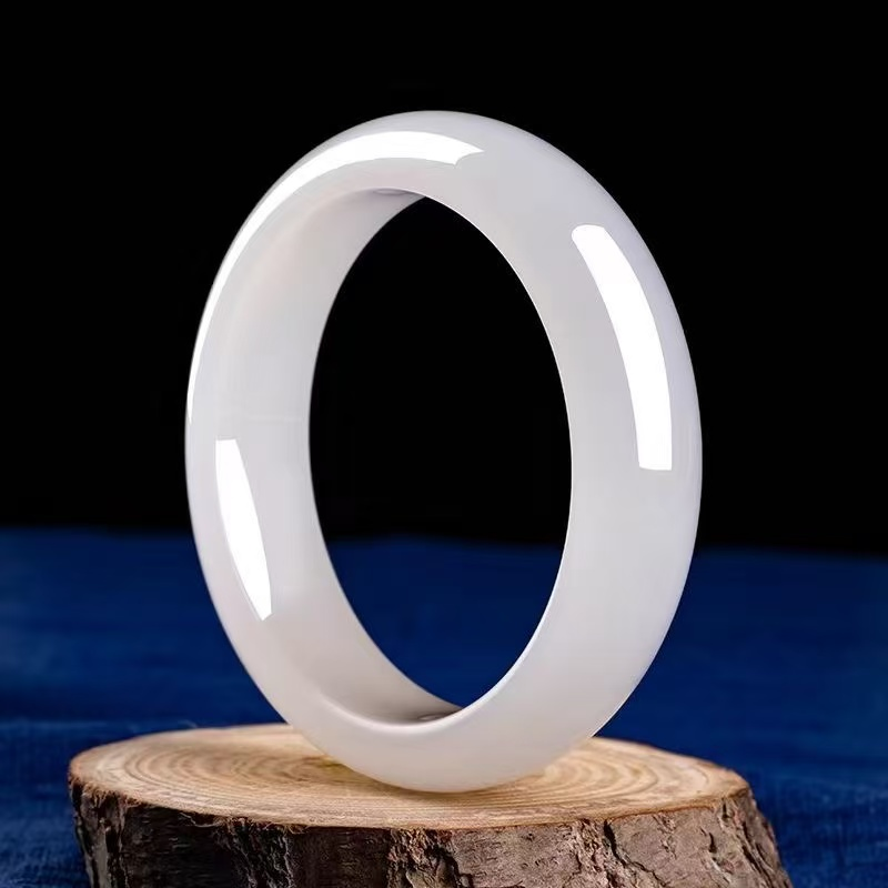  【苏苏甄选】简约女款素面白珐琅手镯+礼盒sh90444