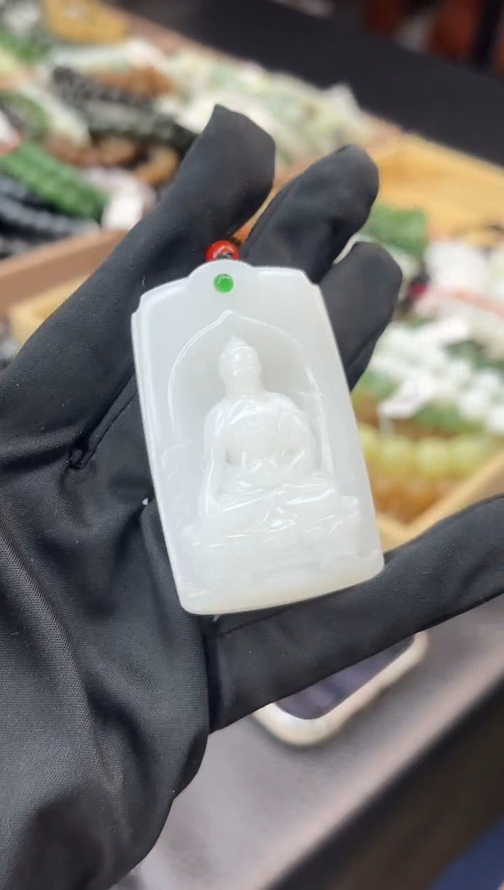 吊坠(不含链)未镶嵌和田玉董小姐推荐 多样性发货 拍一发一