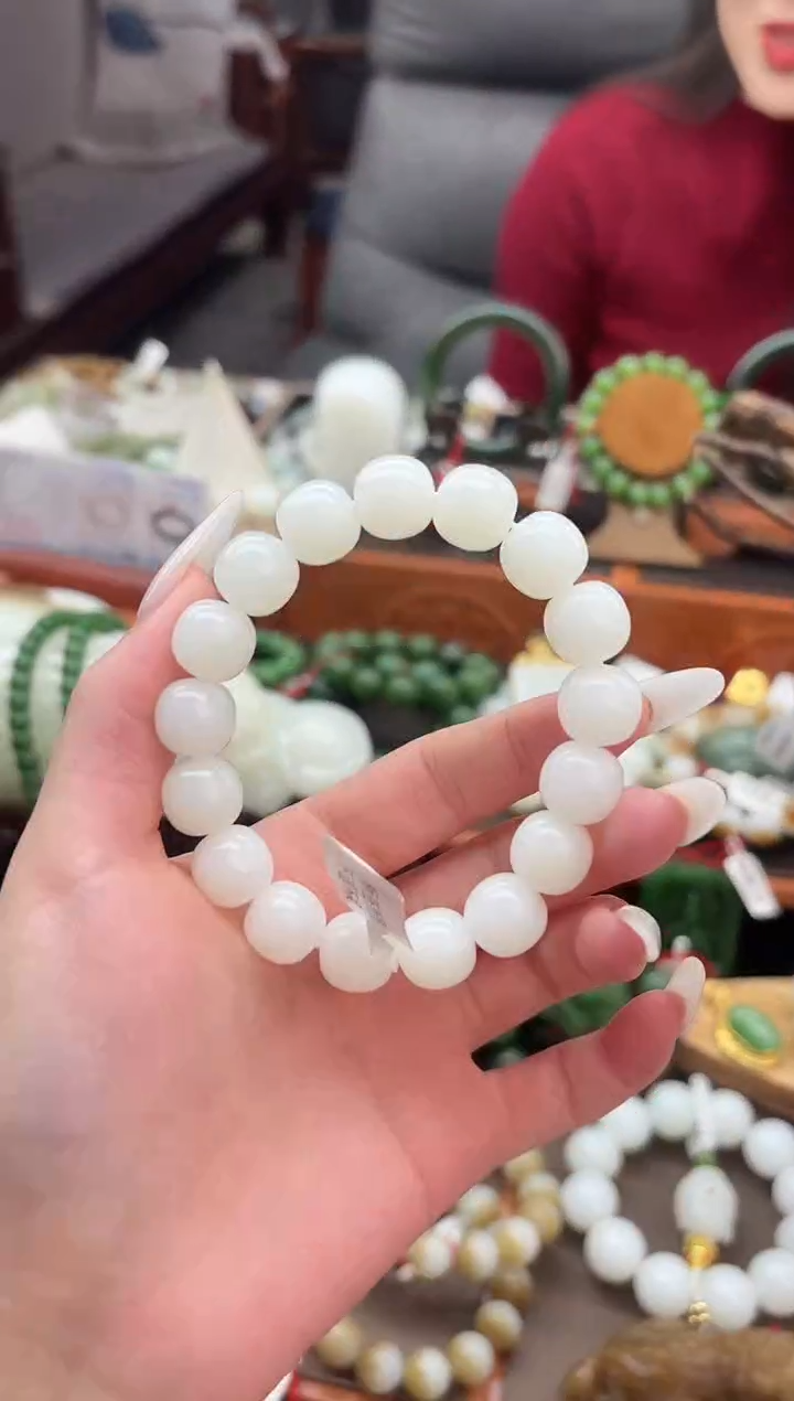 未镶嵌手串和田玉董小姐推荐 多样性发货 拍一发一tt12