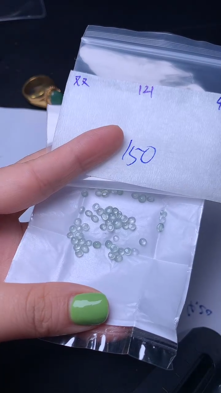 翡翠散珠未镶嵌缅甸天然翡翠A货121