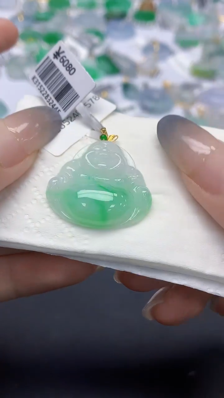 翡翠18K金镶嵌颈饰天然缅甸a货翡翠