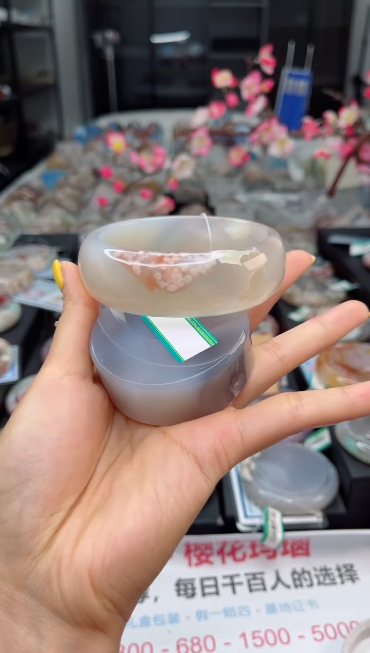 石英质玉未镶嵌手镯65圈口（赠送镯心）3354600