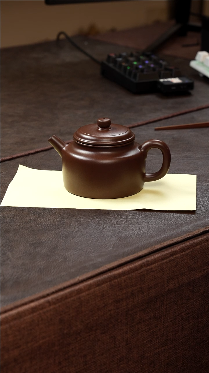 茶壶紫砂壶·11老紫泥德钟210cc