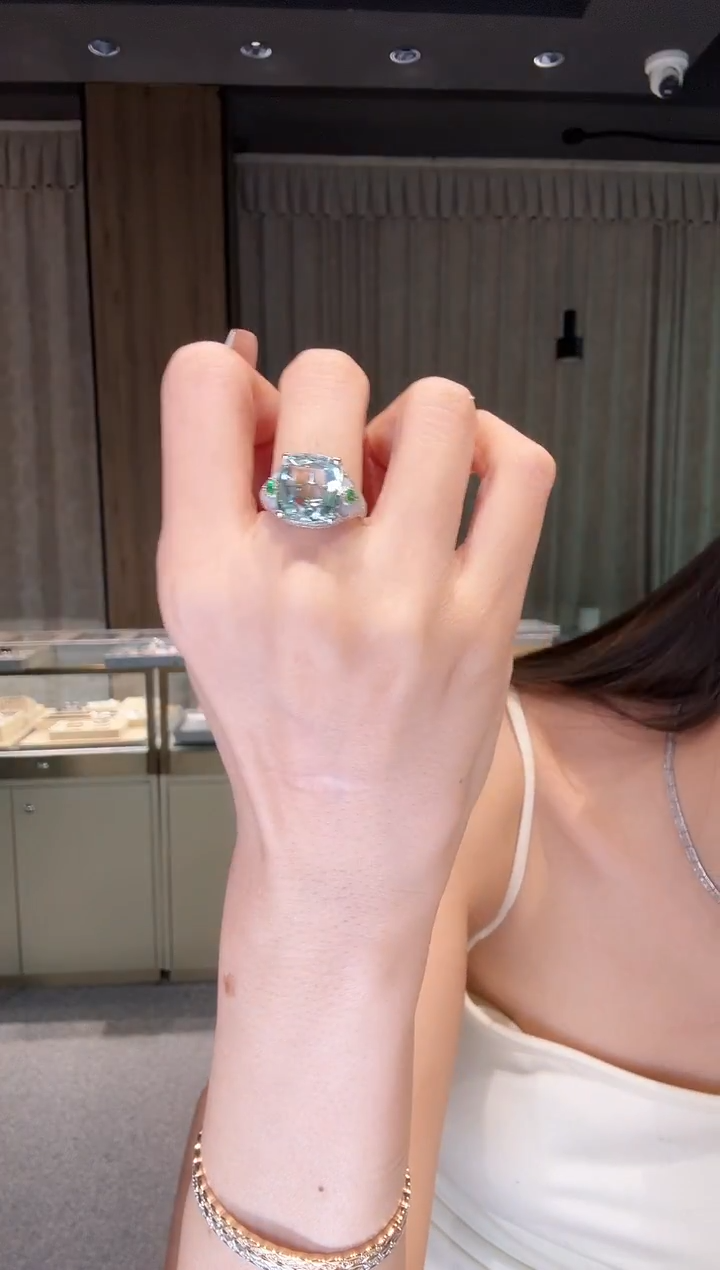 铂Pt950镶嵌戒指海蓝宝石CE0772