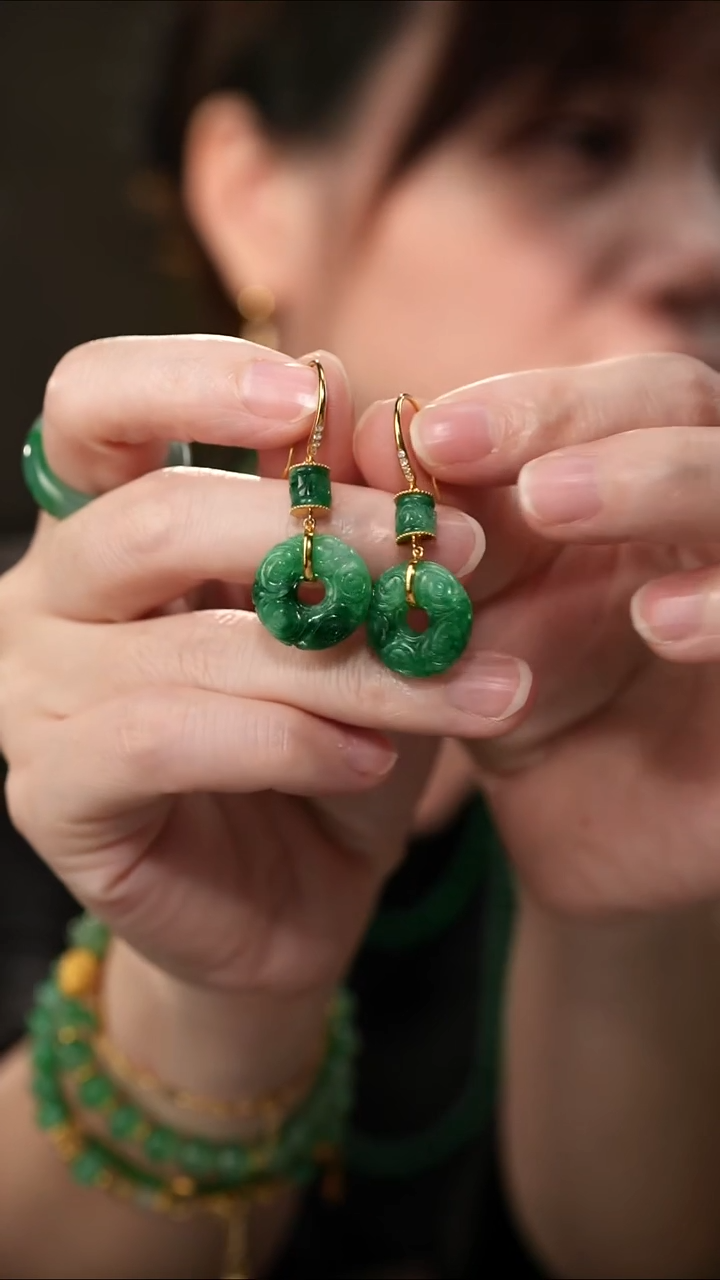 18K金镶嵌翡翠耳饰翡翠耳饰