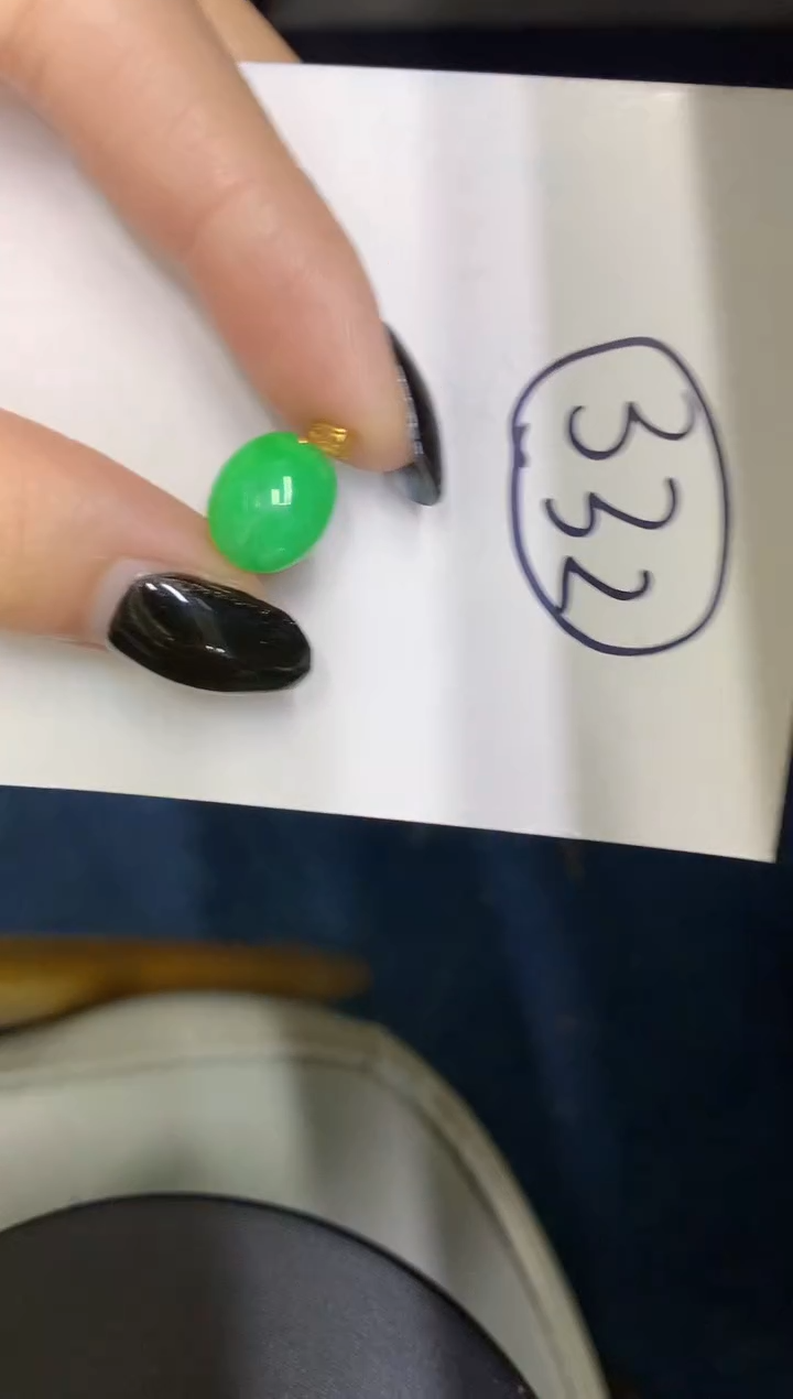 【闪购商品】翡翠18K金镶嵌颈饰0000000000