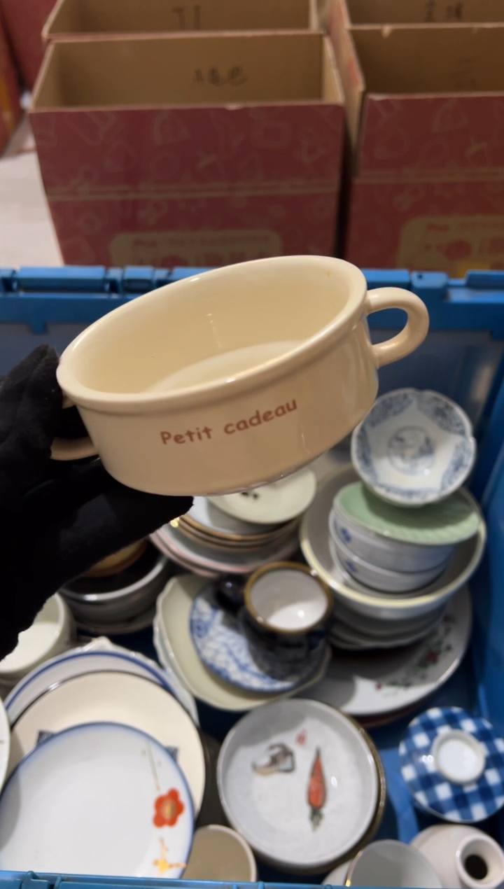 T****❤TT  中古商品默认瑕疵完美主义慎拍