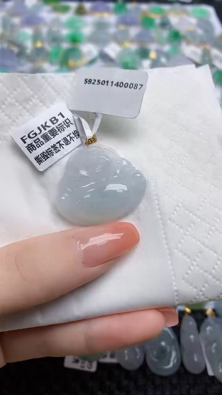 【闪购商品】翡翠颈饰18K金镶嵌天然翡翠A货