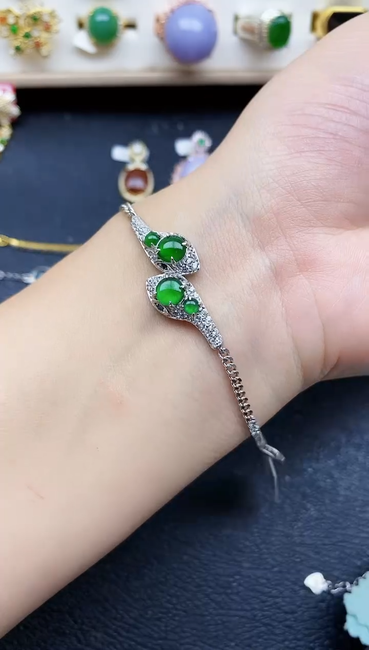 【闪购商品】翡翠戒指银S925镶嵌21211