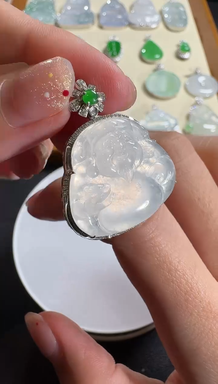 【闪购商品】翡翠吊坠(不含链)18K金镶嵌【源头工厂】钻石镶嵌