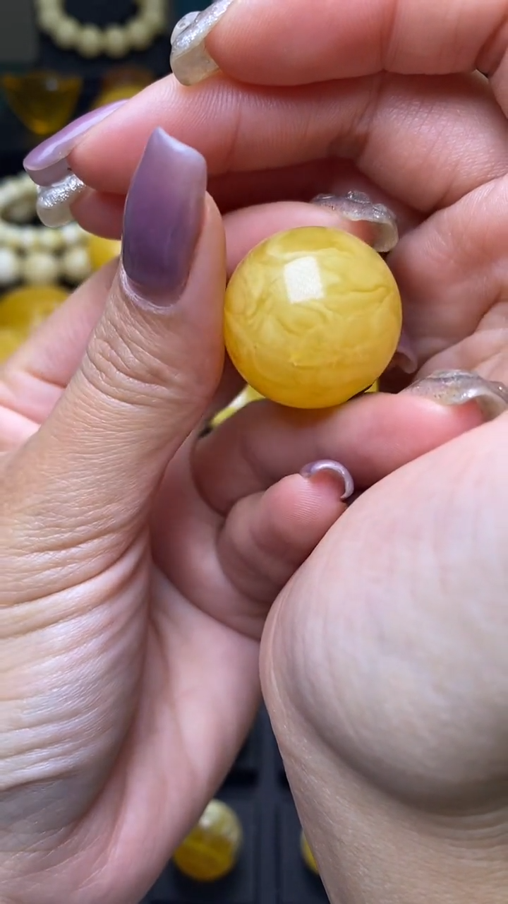 【闪购商品】琥珀裸石未镶嵌葵. 12