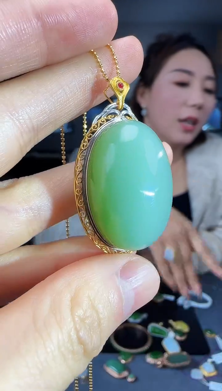 【闪购商品】和田玉吊坠(不含链)18K金镶嵌1