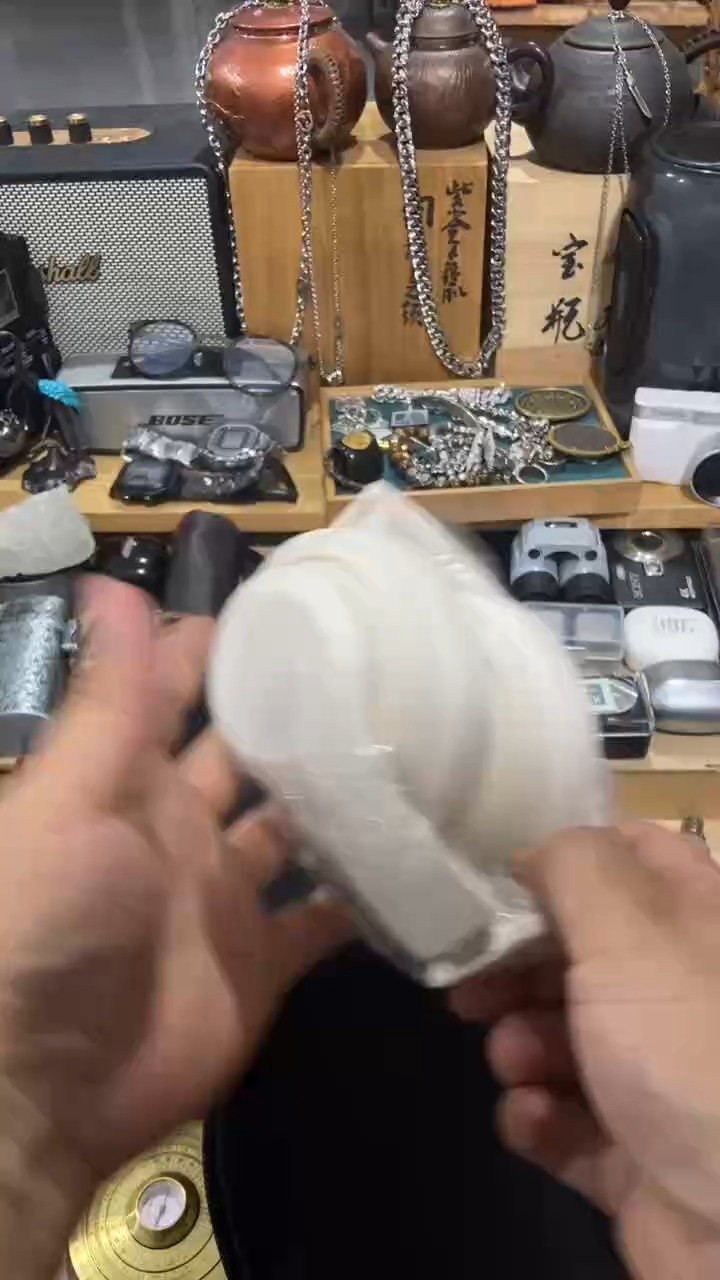 瓷片闪购商品   如图所示