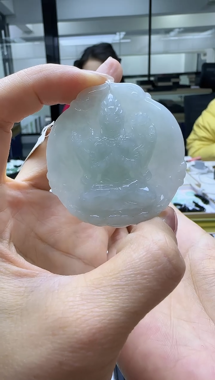 【闪购商品】翡翠颈饰未镶嵌千手观音