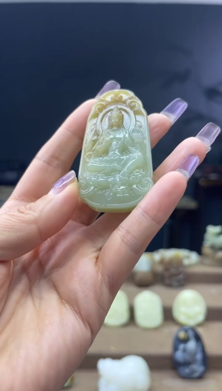 颈饰未镶嵌和田玉1