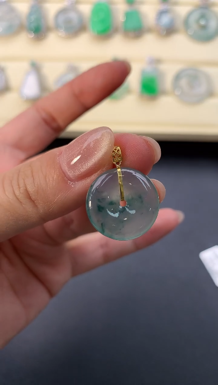 【闪购商品】翡翠颈饰18K金镶嵌W348      