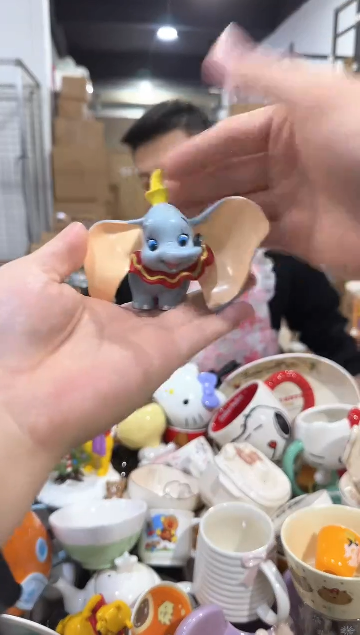 瓷片小飞象摆件 