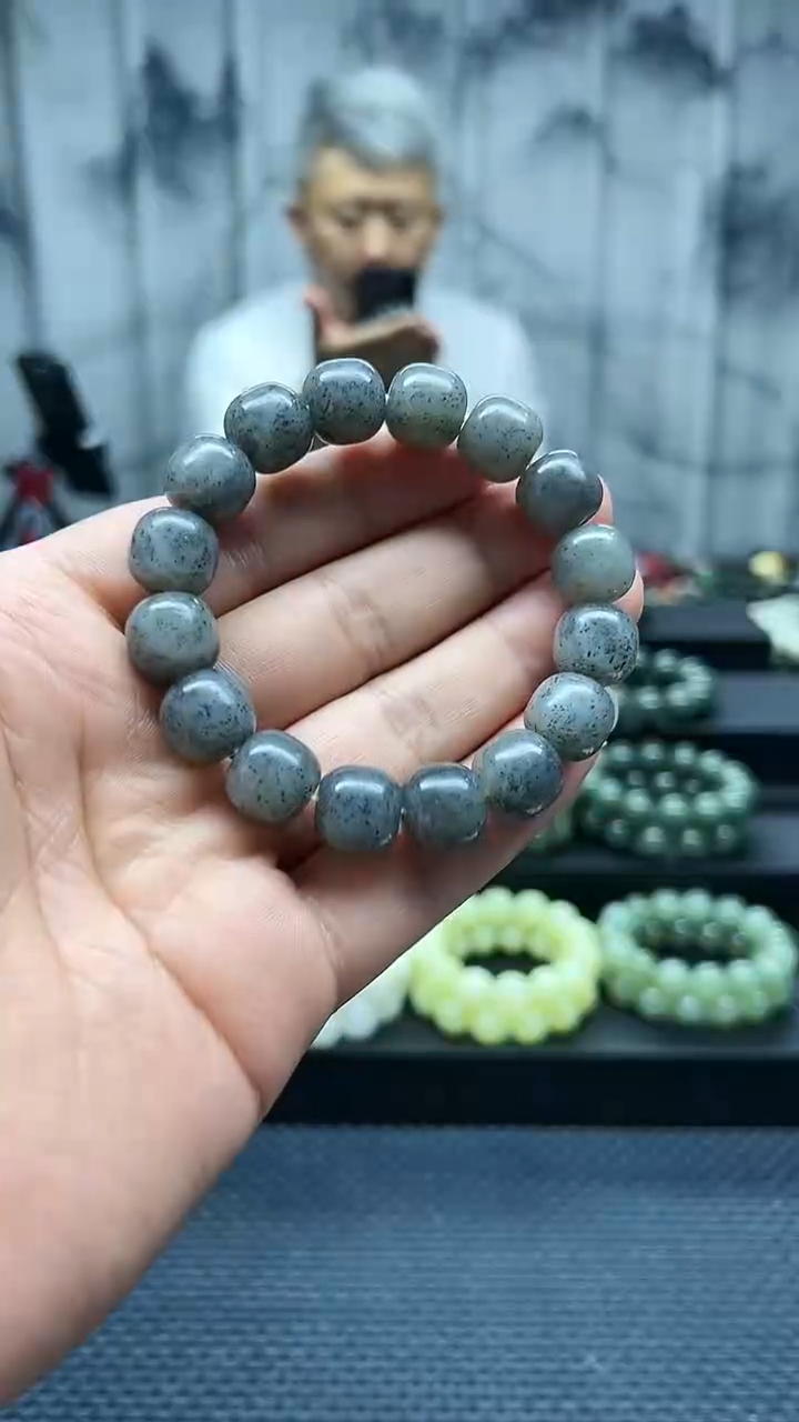 手串未镶嵌和田玉点墨青花老邢卡13纯天然拍一发一