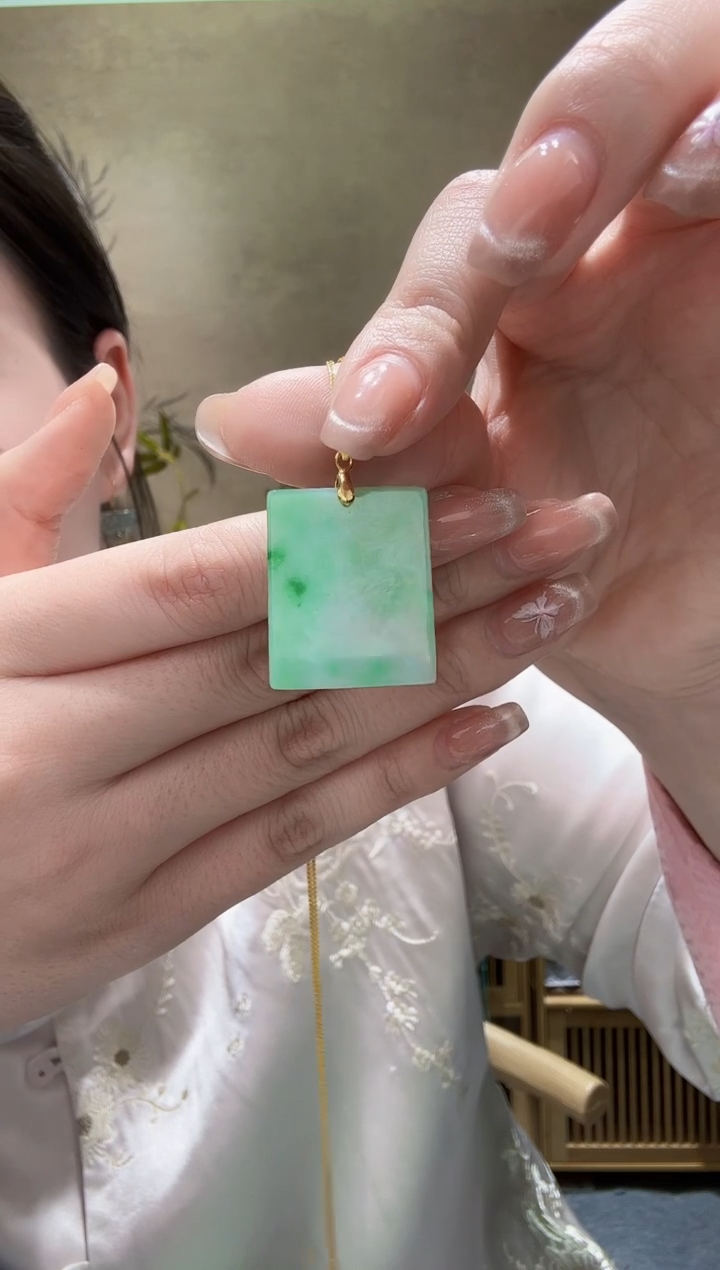 【闪购商品】翡翠颈饰未镶嵌吊坠