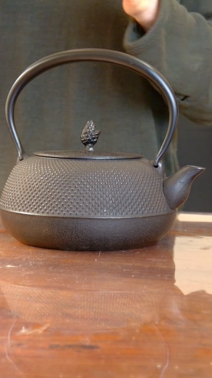 铸铁11105日本岩铸铸铁烧水壶1.8L