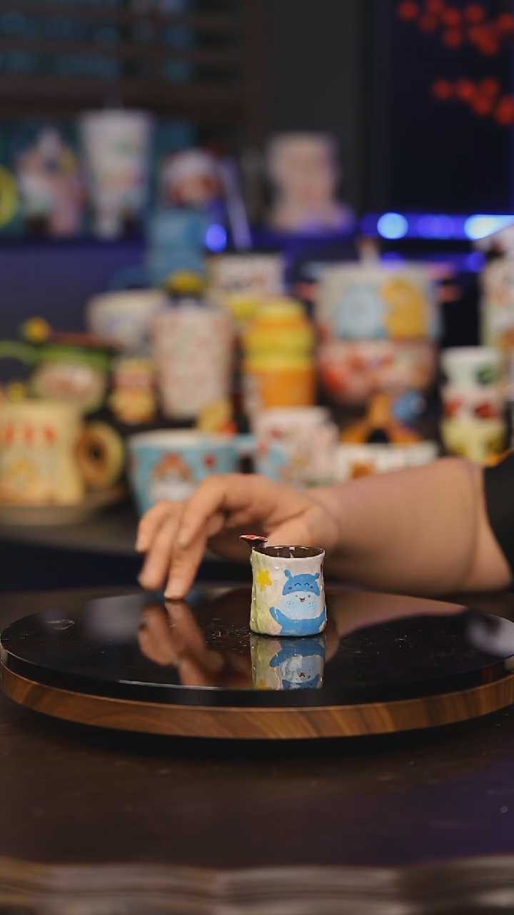 【闪购商品】摆件景德镇釉下彩绘设计师款式陶瓷