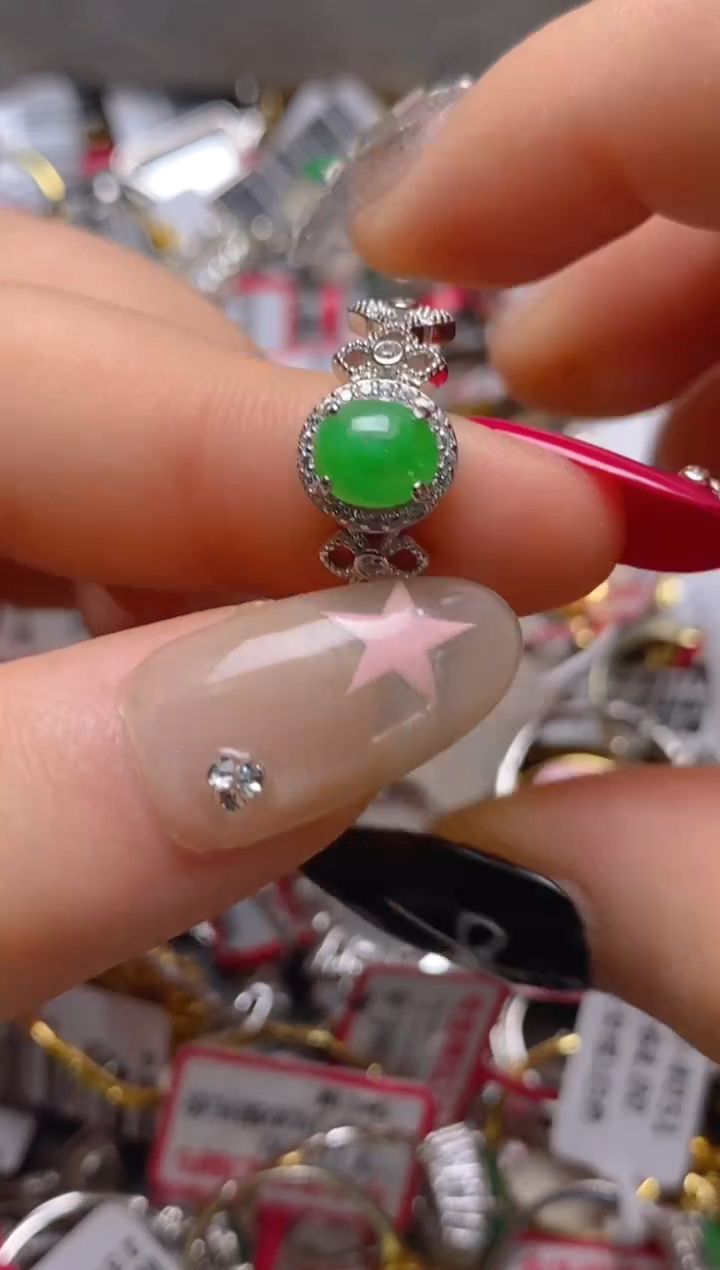 银S925镶嵌戒指翡翠百内无证书