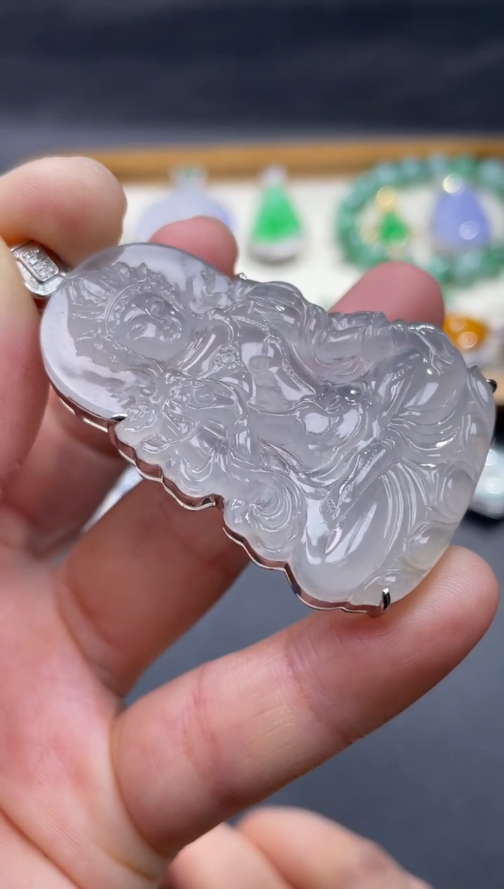 【闪购商品】翡翠颈饰18K金镶嵌51..........