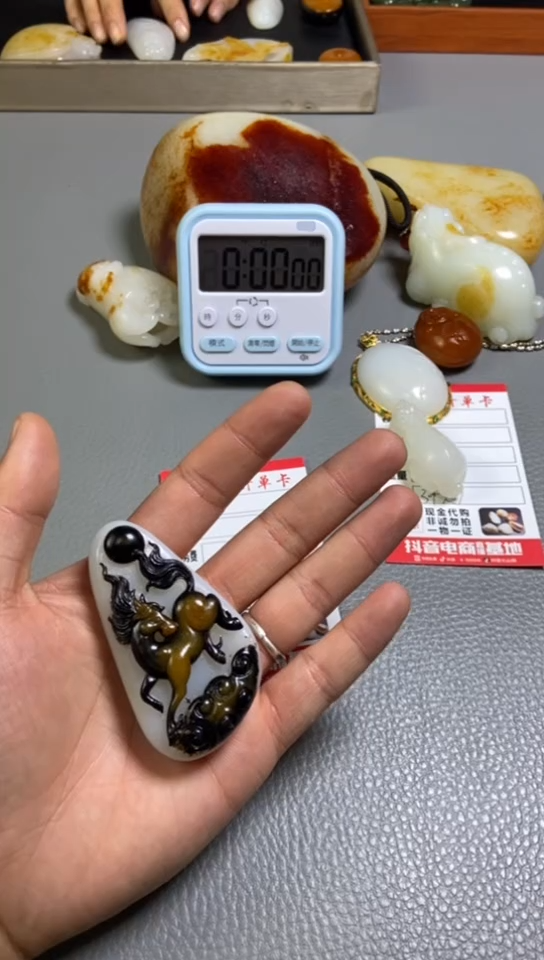未镶嵌和田玉把件文****.1