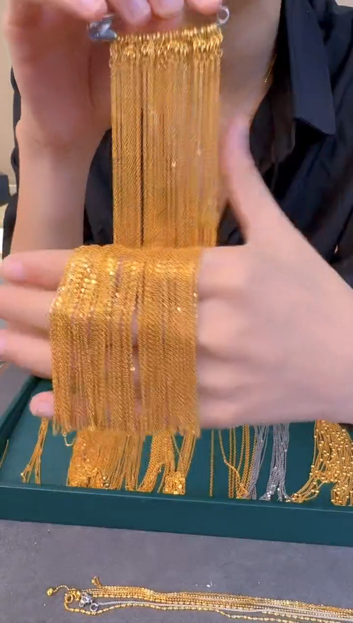 福利款闪O链45cm 1.08g（多样性发货）