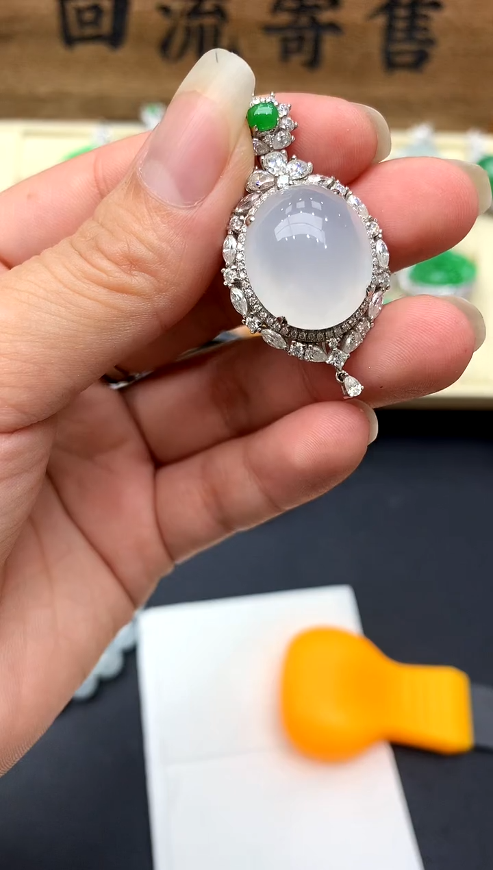 【闪购商品】翡翠颈饰18K金镶嵌402-中国好珍宝