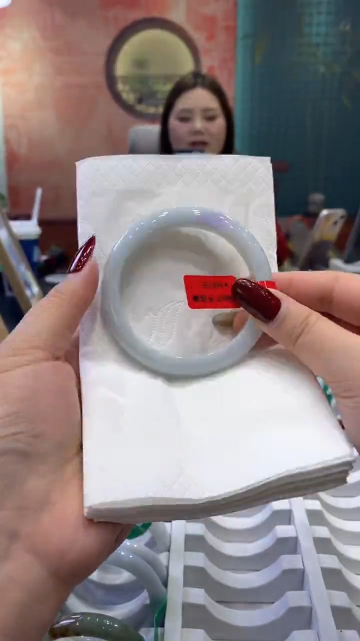 【闪购商品】翡翠手镯未镶嵌多人0017677