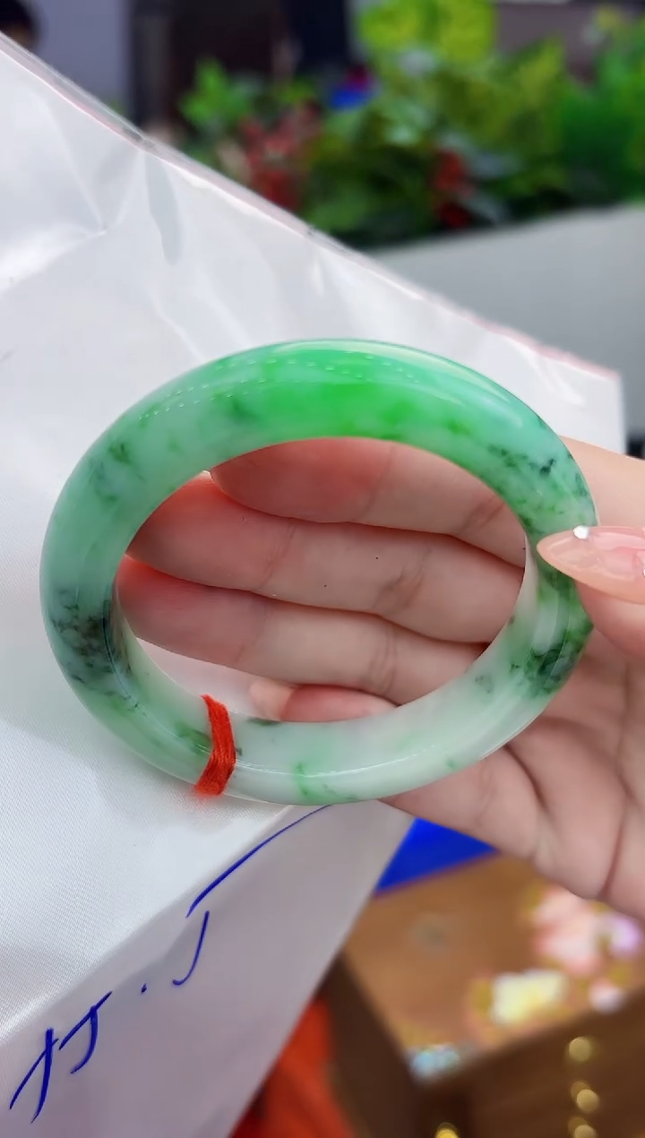 【闪购商品】翡翠手镯未镶嵌翡翠手镯
