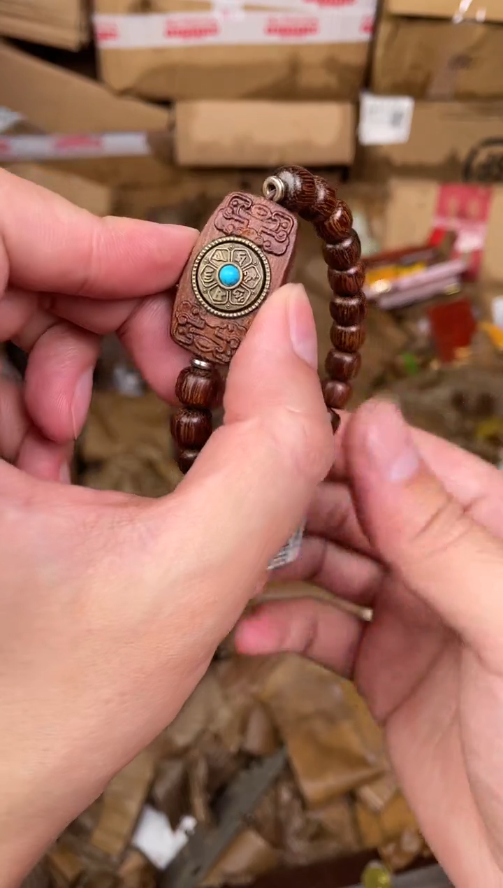 木质非金属捧月文创福利闪购商品无礼盒