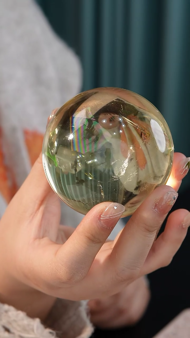 【闪购商品】黄晶水晶球未镶嵌高透彩虹黄水晶球