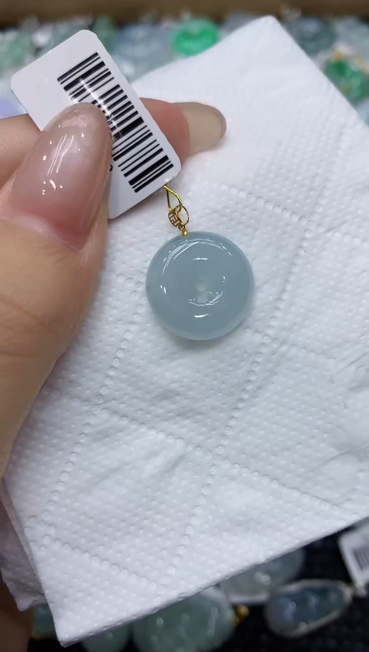 翡翠18K金镶嵌颈饰111111111111