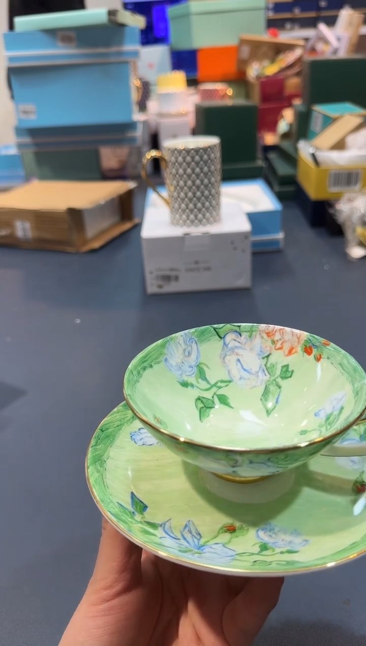 【闪购商品】碗E935全场正品，京东包邮