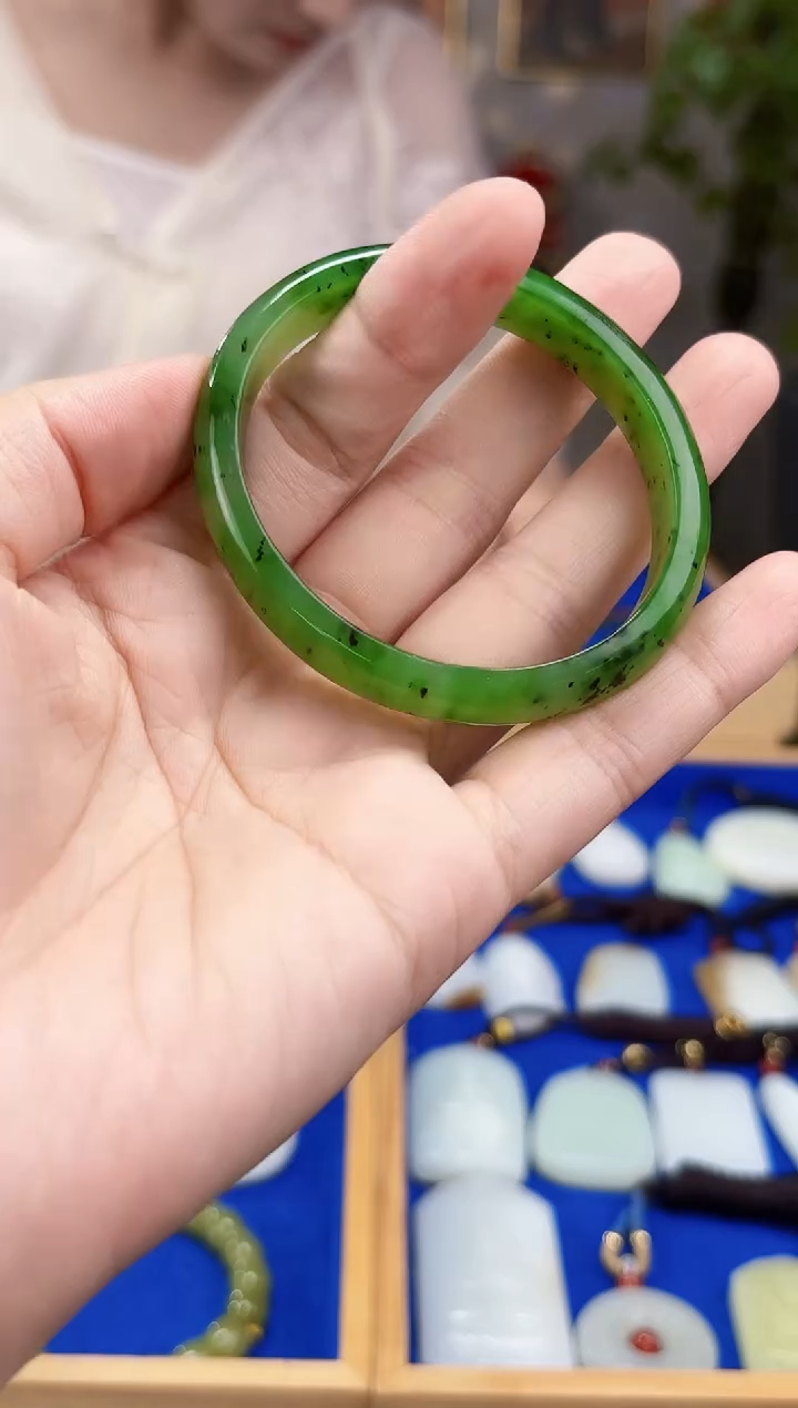 和田玉未镶嵌挂件拍一发一