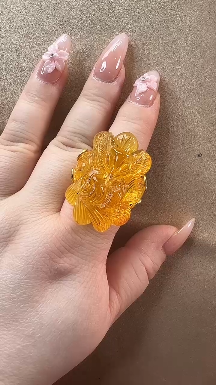 琥珀未镶嵌戒指戒指