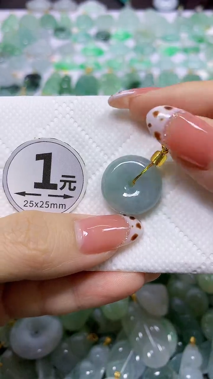 颈饰未镶嵌翡翠天然翡翠A货