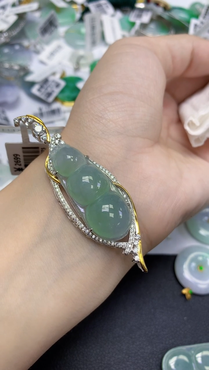 颈饰未镶嵌翡翠天然缅甸翡翠A货百元以上9元证书费自理