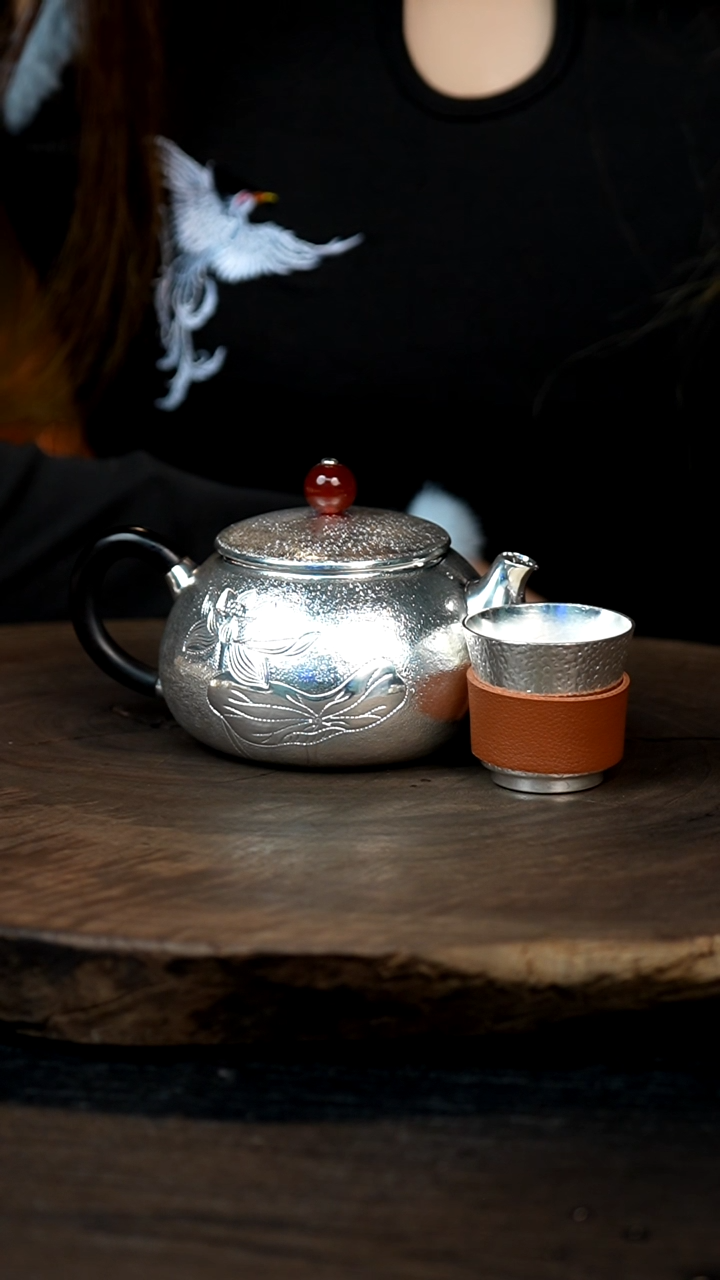 【闪购商品】手工荷花泡茶壶+1主人杯