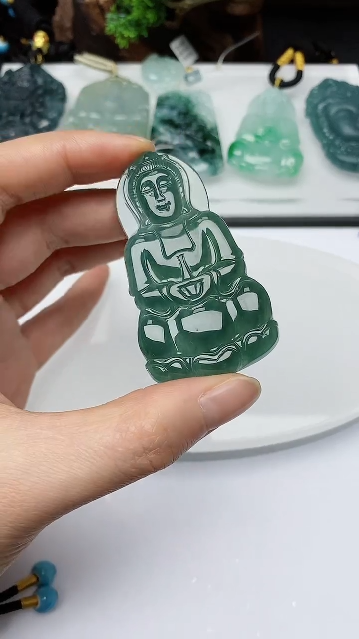 【闪购商品】翡翠颈饰未镶嵌