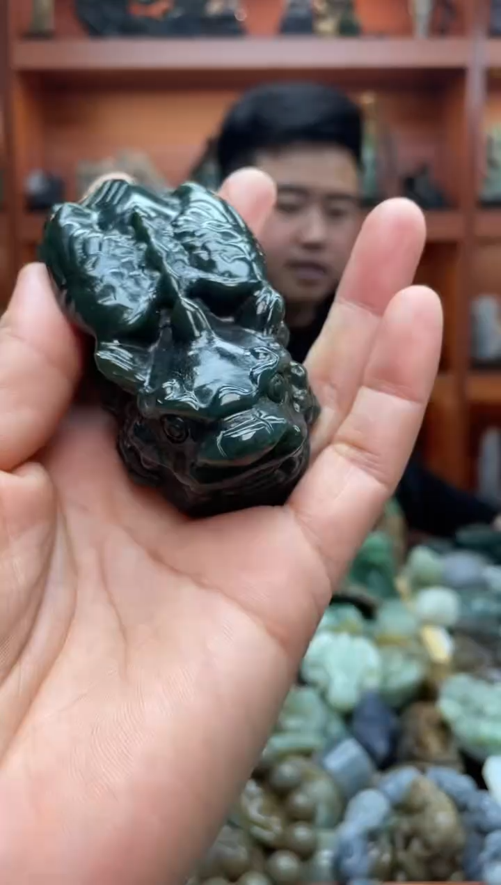 未镶嵌和田玉把件1
